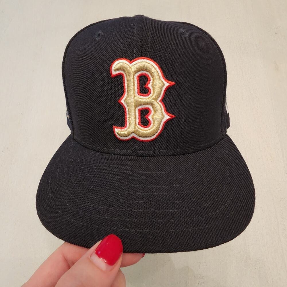Boston Red Sox New Era Baseball Fitted Cap SZ 71/4 Gold Red Blue